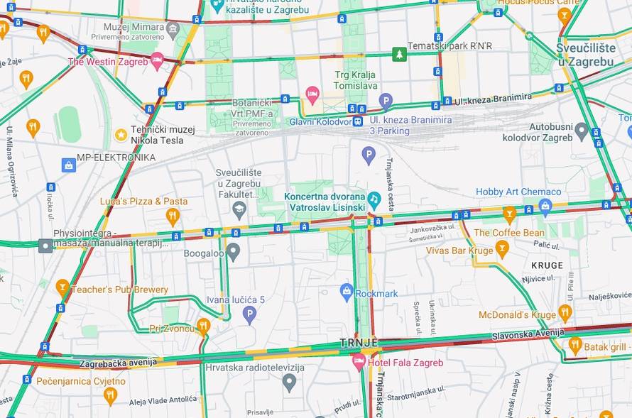 Prometni kaos u centru Zagreba zbog pada mreže: Tramvaji ne voze po Savskoj cesti, sve stoji