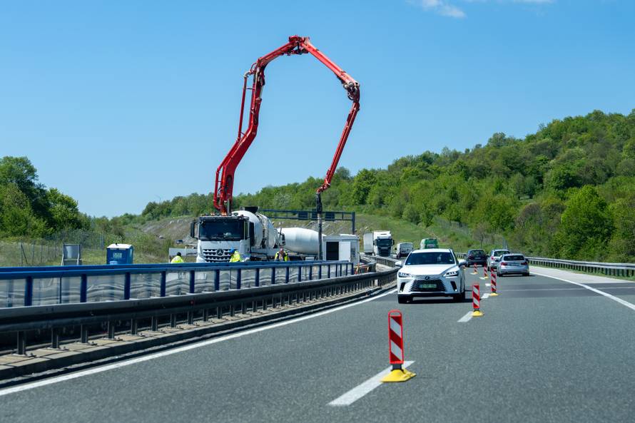 Gužva na A1 između Žute Lokve i Otočca, kolona oko 2 kilometra