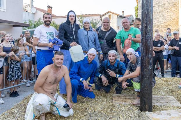 Zabavni program na tradicionalnoj Fešti od puži