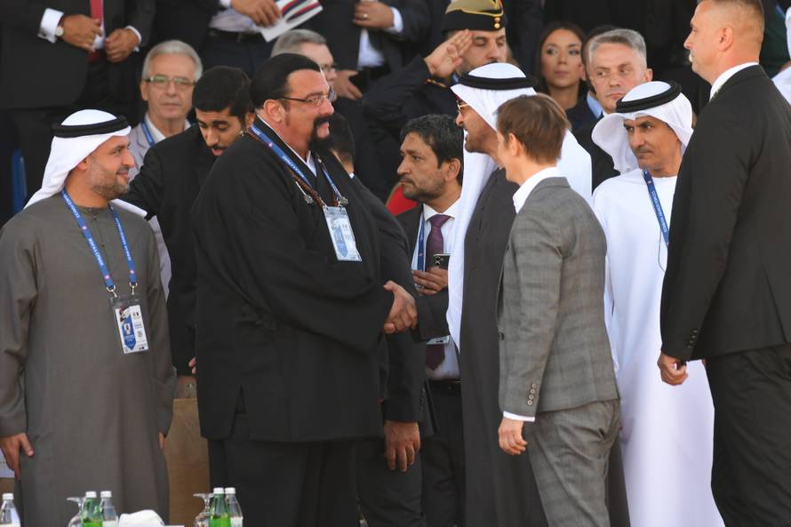 Beograd: Glumac Steven Seagal pratio vojnu paradu u Beogradu 