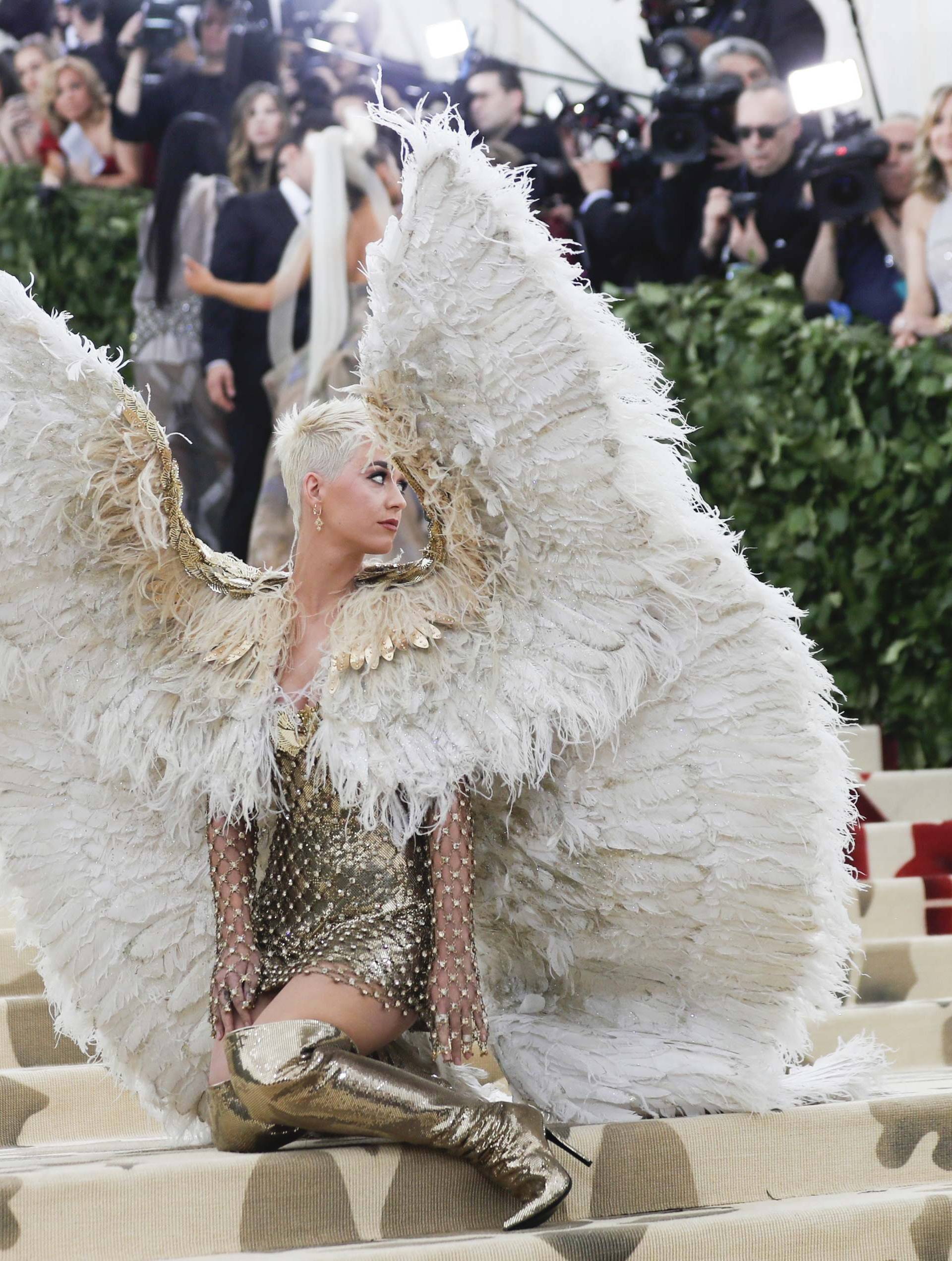 The Met Gala 2018 âHeavenly Bodies: Fashion and the Catholic Imaginationâ