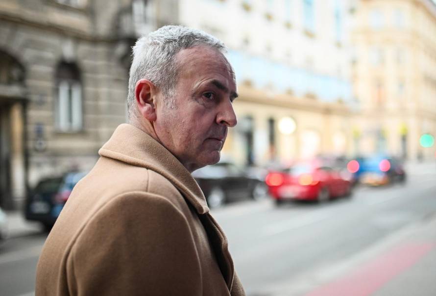 Zagreb: Dolazak članova HDZ-a na sjednicu šireg Predsjedništva i Nacionalnog odbora stranke