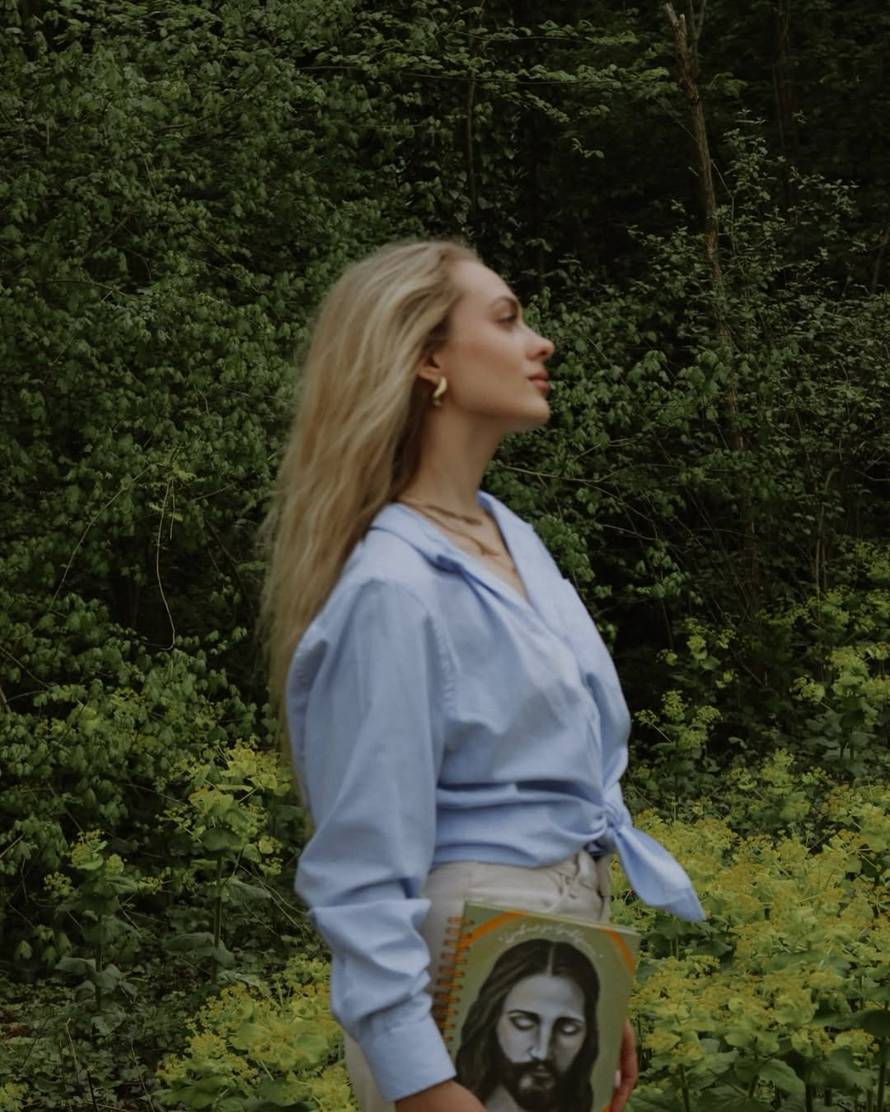 Više ne izgleda ovako! Albina se oprostila od zaštitnog znaka