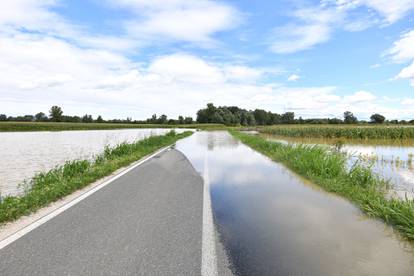 Dravska voda prodire i u Torčec, u mjestu su oglasili i sirene uzbunu: Evakuirali stanovnike