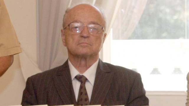 Umro akademik Petar Strčić, poznati hrvatski povjesničar