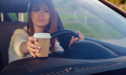 Pijete kavu na prazan &zcaron;eludac? Lije&ccaron;nici upozoravaju na mogu&cacute;e ogromne posljedice...