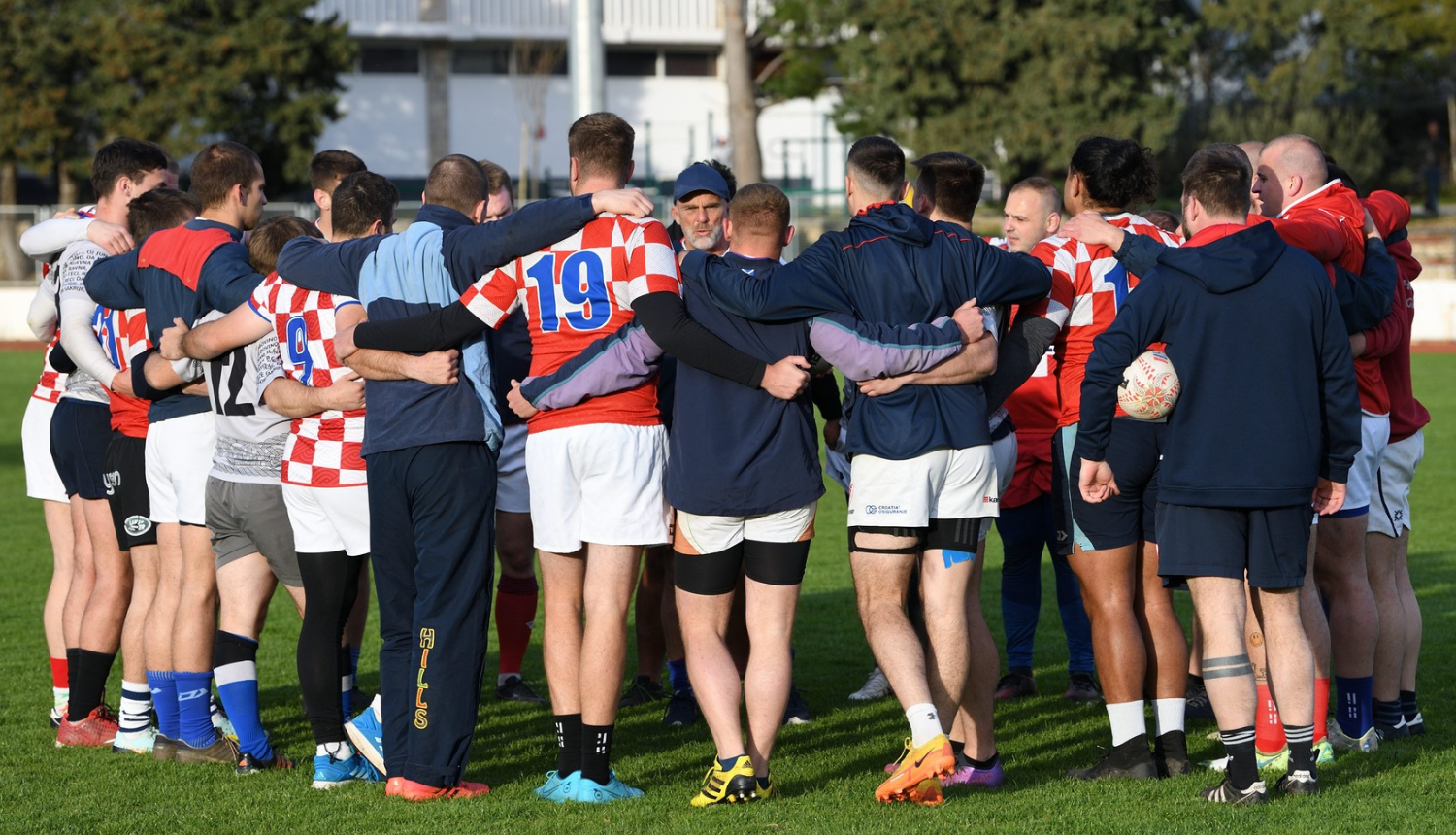 Hrvatski ragbijaši u Engleskoj protiv izbornikova kluba, a u Parizu All Blacks i JAR po pehar