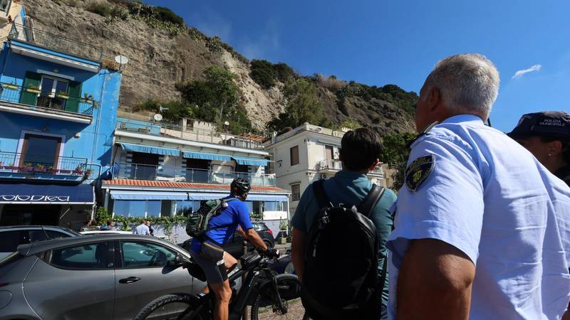 Jak potres pogodio jug Italije, otkazali nastavu: 'Sve se treslo'