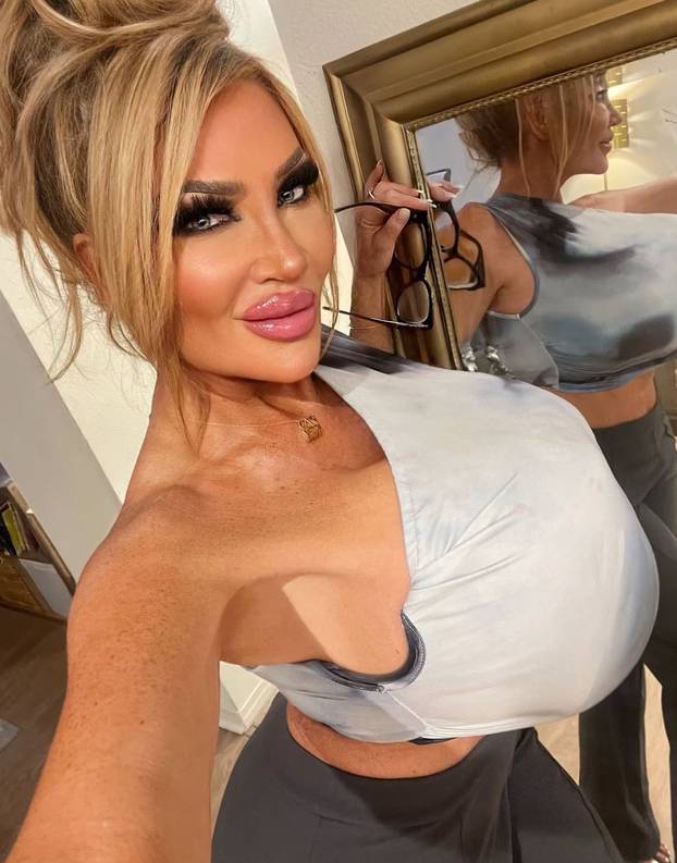 Majka osmero djece napravila nešto što nitko nije očekivao – sad živi od svog izgleda