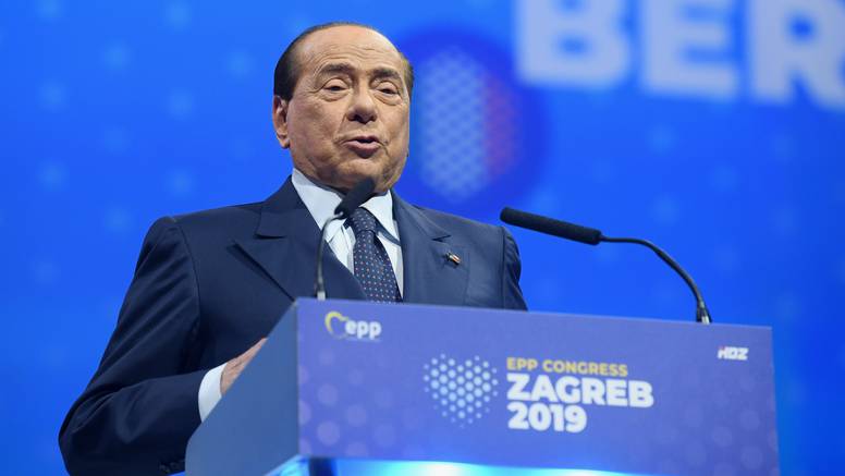 Kraj jedne ere: Berlusconi se seli na imanje kod Rima