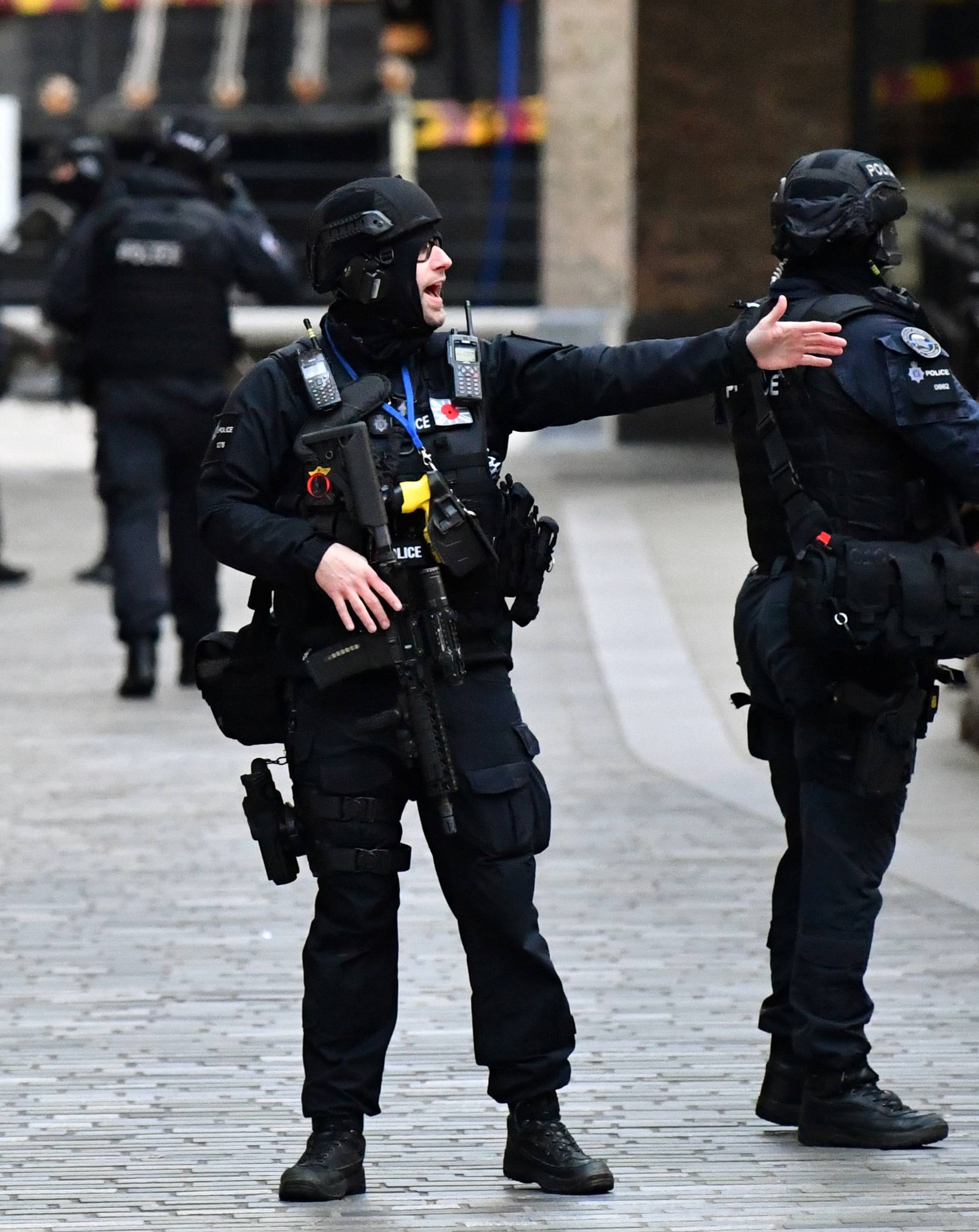 Ranio troje u Haagu: Policija još uvijek traži napadača