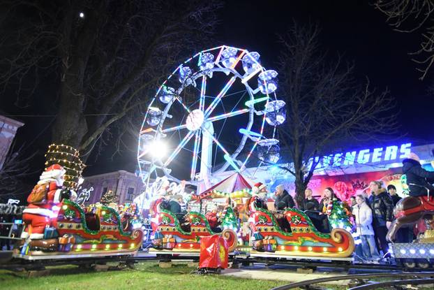 Bjelovar: Grad nikad ljepši u blagdanskom ruhu, a i advent je naraskošniji ikad