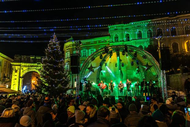 Pula: Doček na Portarati uz Ivana Licula i Gustafe