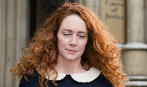 Rebekah Brooks su optužili za ometanje istrage o hakiranju