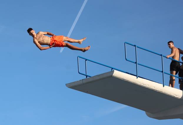 Split: Sportsko-humanitarno natjecanje "Najluđi skakač Hrvatske"