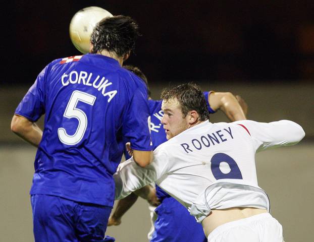 ARHIVA - 2006. Zagreb: Vatreni i "maksimirska krtica" srušili su Englesku 