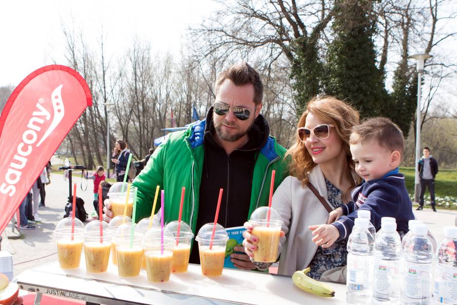 Mirković: U novim tenisicama trčim za kćerima i za srećom