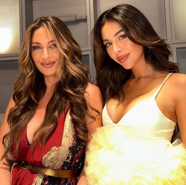 FOTO Krv nije voda! Prekrasne mama i kći imaju titulu misice