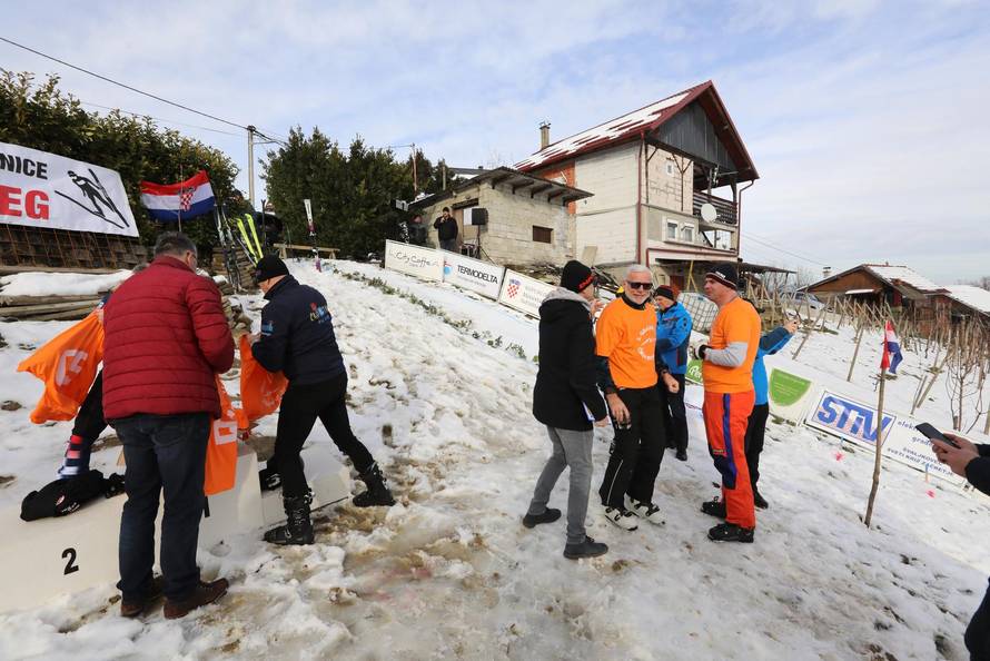 24SATA Zabok: Organizirano je natjecanje u skijaškim skokovima "Turneja 4 brega"