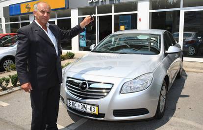 Željko je osvojio Opel Insigniju u nagradnoj igri 24sata