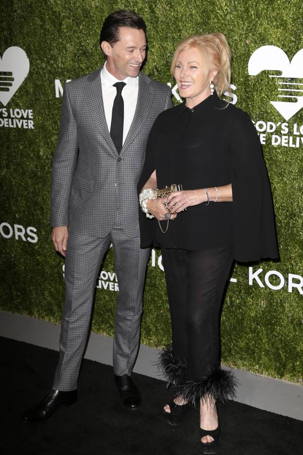 Prije godinu dana objavila brak s 26 godina mlađim, ali Petra nije jedina koja voli mlađahne