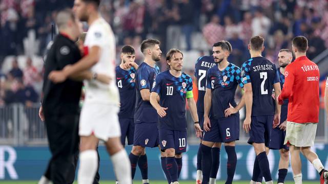 Nogometaši Turske pobijedili su na Opus Areni Hrvatsku s 1:0