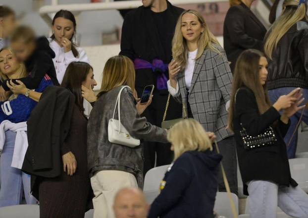 FOTO Obitelj Modrić bodrila je naše nogometaše na Poljudu: Evo tko je još bio na tribinama