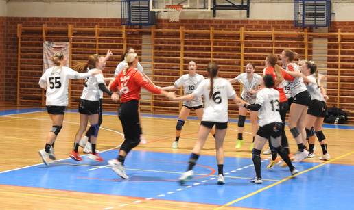 Sinjanke u dramatičnoj završnici osvojile bod u Bjelovaru...