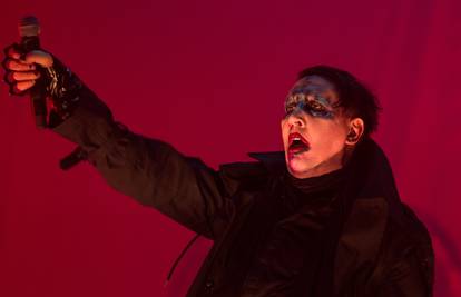 Sluša savjete liječnika: Marilyn Manson otkazao devet nastupa