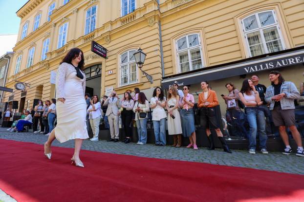 Zagreb: Modna revija povodom 400 godina nastanka kravate