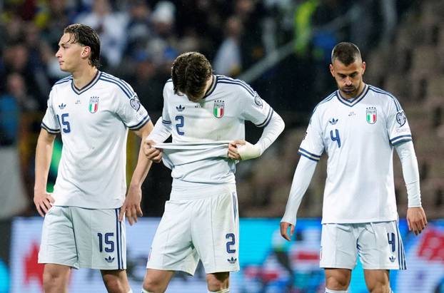 FIFA World Cup - UEFA Qualifiers - Finals - Bosnia and Herzegovina v Italy