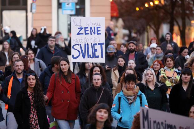 Pula: 4. Noćni marš u Puli pod parolom Žene - kičma otpora