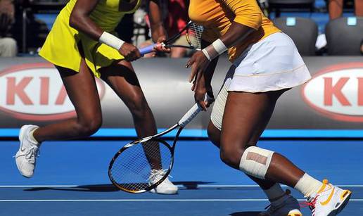 Venus i Serena Williams obranile naslov u parovima