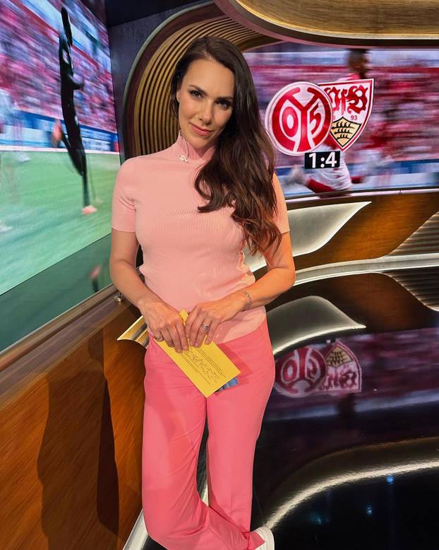 FOTO Schweinsteiger je flertao s njom u emisiji. Omiljeno je TV lice i već je bila s nogometašem