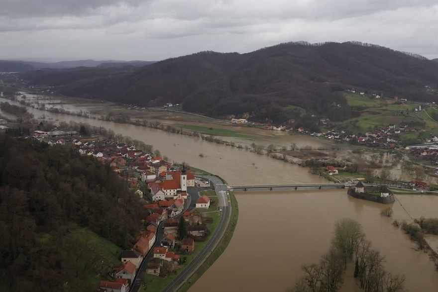 Protupoplavni montažno demontažni sustav