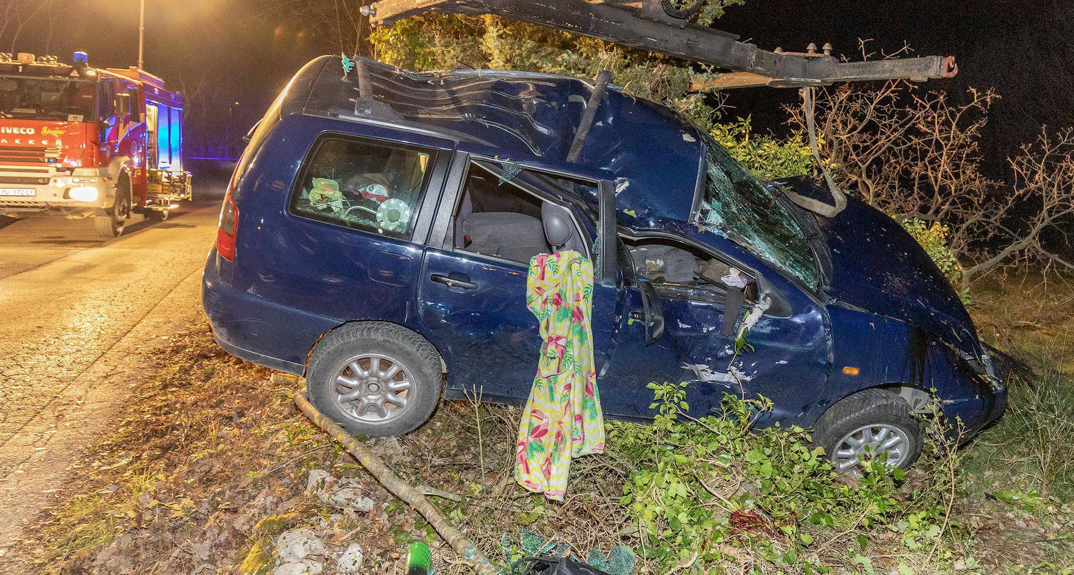 U prometnoj nesreći u Marčanama poginula jedna osoba