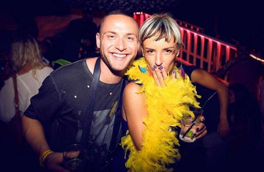 Povezao ih je posao: Fil Tilen u vezi sa svojom menadžericom