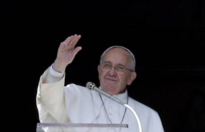 Papa Franjo upozorio: Grijeh je zapošljavati ljude na crno