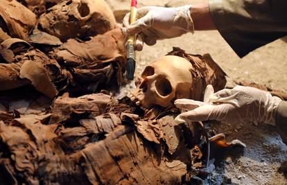 Grobnicu s mumijama staru 3500 godina otkrili u Egiptu