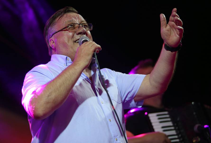 'Malo se rastalo onih koji su se zaljubili na mojim koncertima'