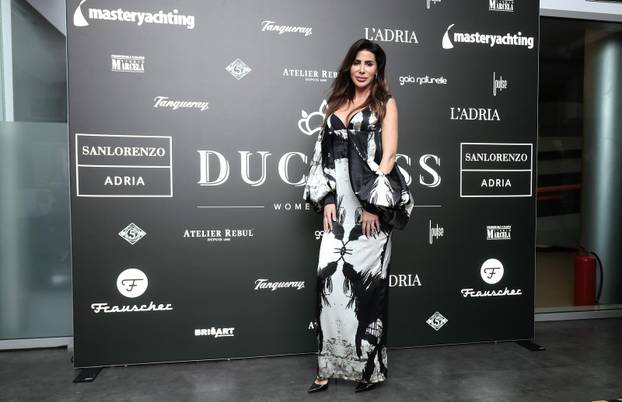 Zagreb: Poznati na reviji Snježane Schillinger