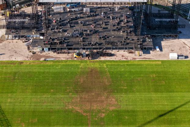 Zagreb: Pogled iz zraka na travnjak stadiona Asim Ferhatović Hase nakon tri koncerta Dine Merlina