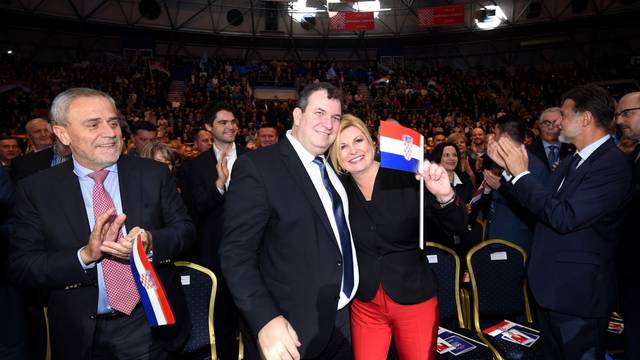 Zagreb: Završni predizborni skup predsjedničke kandidatkinje Kolinde Grabar-Kitarović