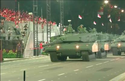 I oni su imali vojni mimohod: Velika proslava u Singapuru