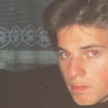 ​​​​​​​Znaš li tko sam? Na fotografiji ima bujnu kosu, iako je svima poznat po svojoj ćelavosti...