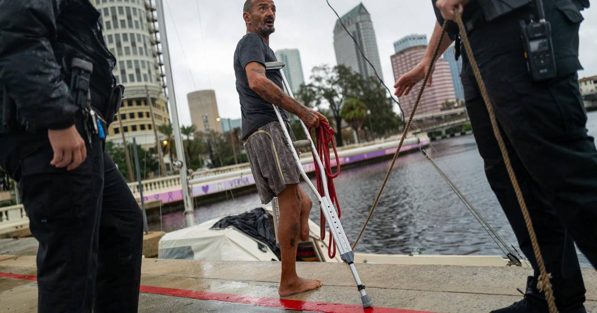 The viral ‘Lieutenant Dan’ survived the Milton aboard his ship: He persistently refused to evacuate