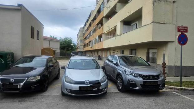 FOTO Bravo majstore, nije ti tu parking! Evo kako se parkira u Hrvatskoj, neke nije ni sram...