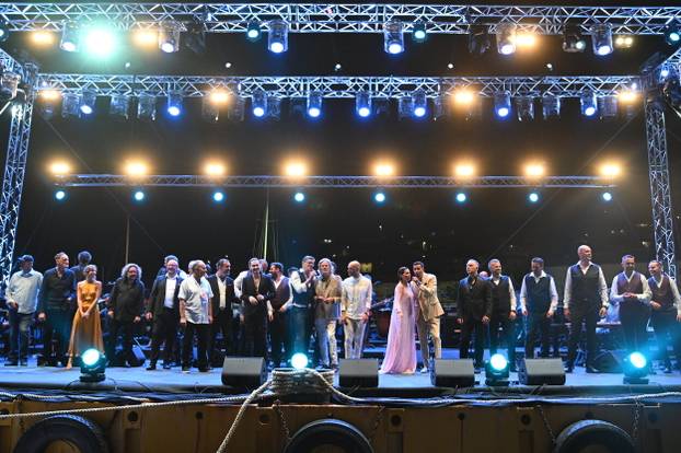 Vela Luka, 29.07.2025 - Koncert Trag u beskraju u spomen na Olivera Dragojevica