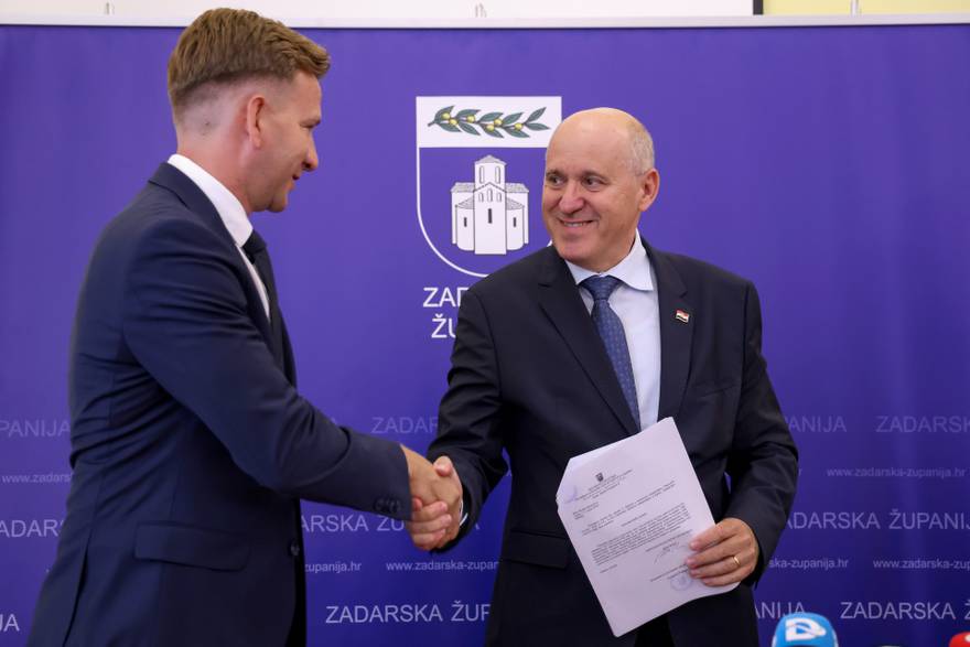 U Zadru potpisan ugovor o provođenju programa stambenog zbrinjavanja i demografske obnove