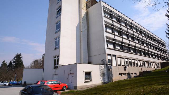 Mladića (23) osumnjičili za krađu radijatora i šahtova iz oštećene petrinjske bolnice